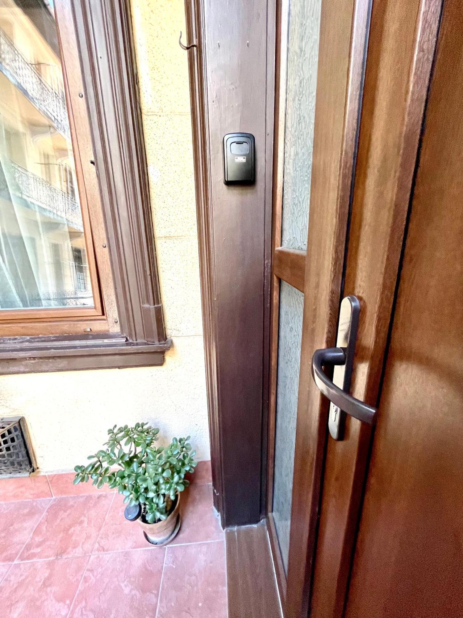 Fanni'S Cosy Home Express Apartment In The City Centre Будапеща Екстериор снимка