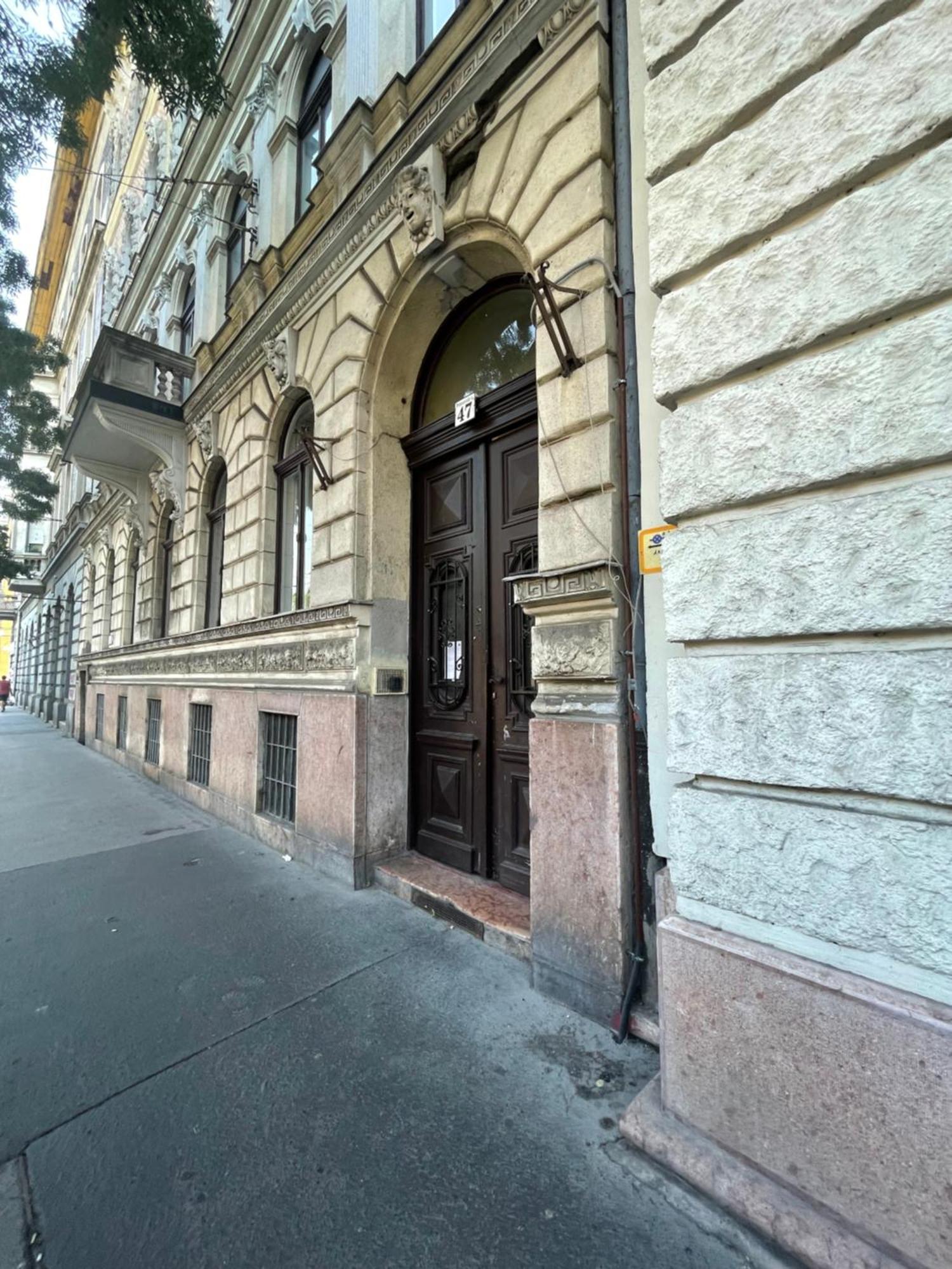 Fanni'S Cosy Home Express Apartment In The City Centre Будапеща Екстериор снимка