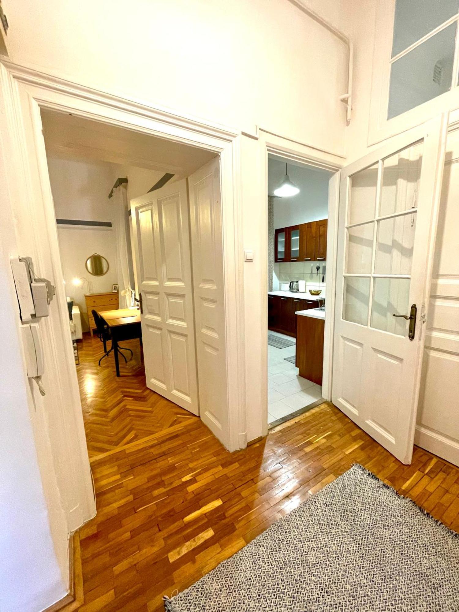 Fanni'S Cosy Home Express Apartment In The City Centre Будапеща Екстериор снимка