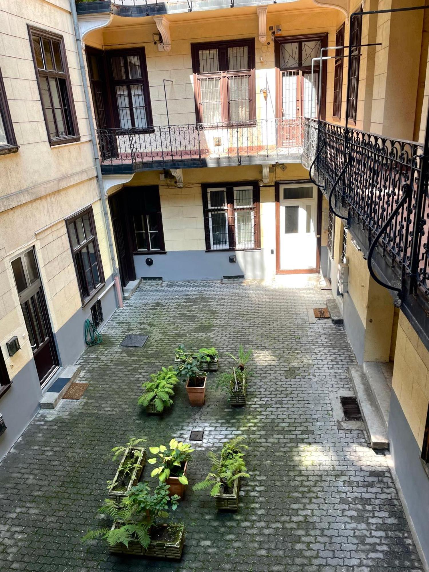 Fanni'S Cosy Home Express Apartment In The City Centre Будапеща Екстериор снимка
