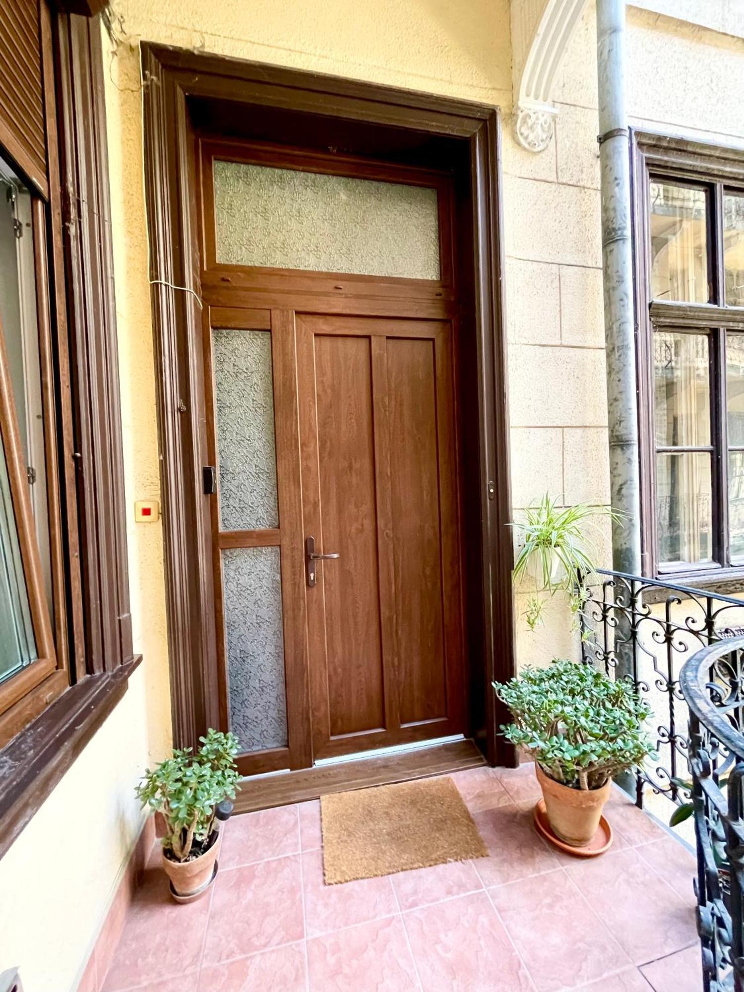 Fanni'S Cosy Home Express Apartment In The City Centre Будапеща Екстериор снимка