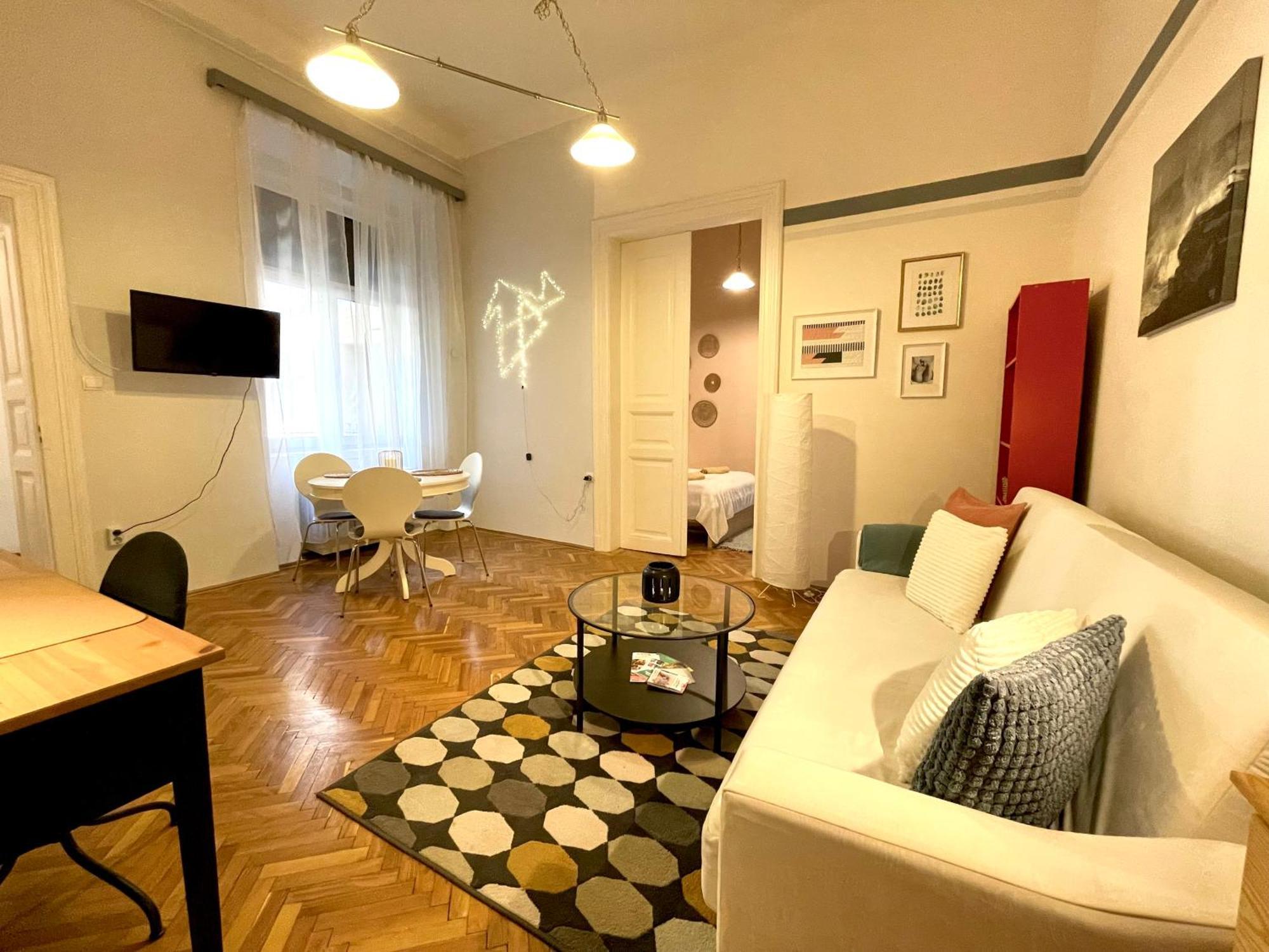 Fanni'S Cosy Home Express Apartment In The City Centre Будапеща Екстериор снимка
