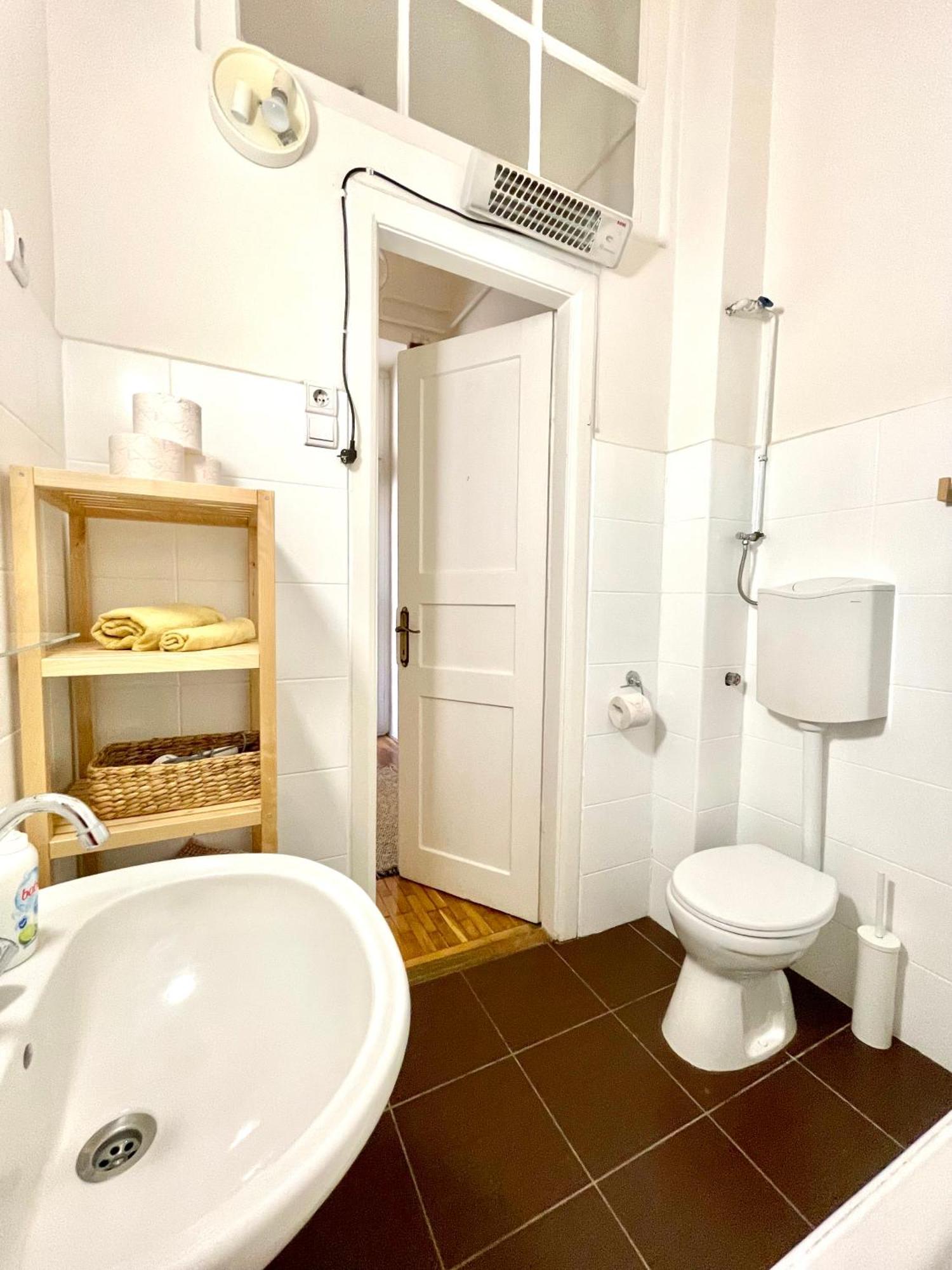 Fanni'S Cosy Home Express Apartment In The City Centre Будапеща Екстериор снимка